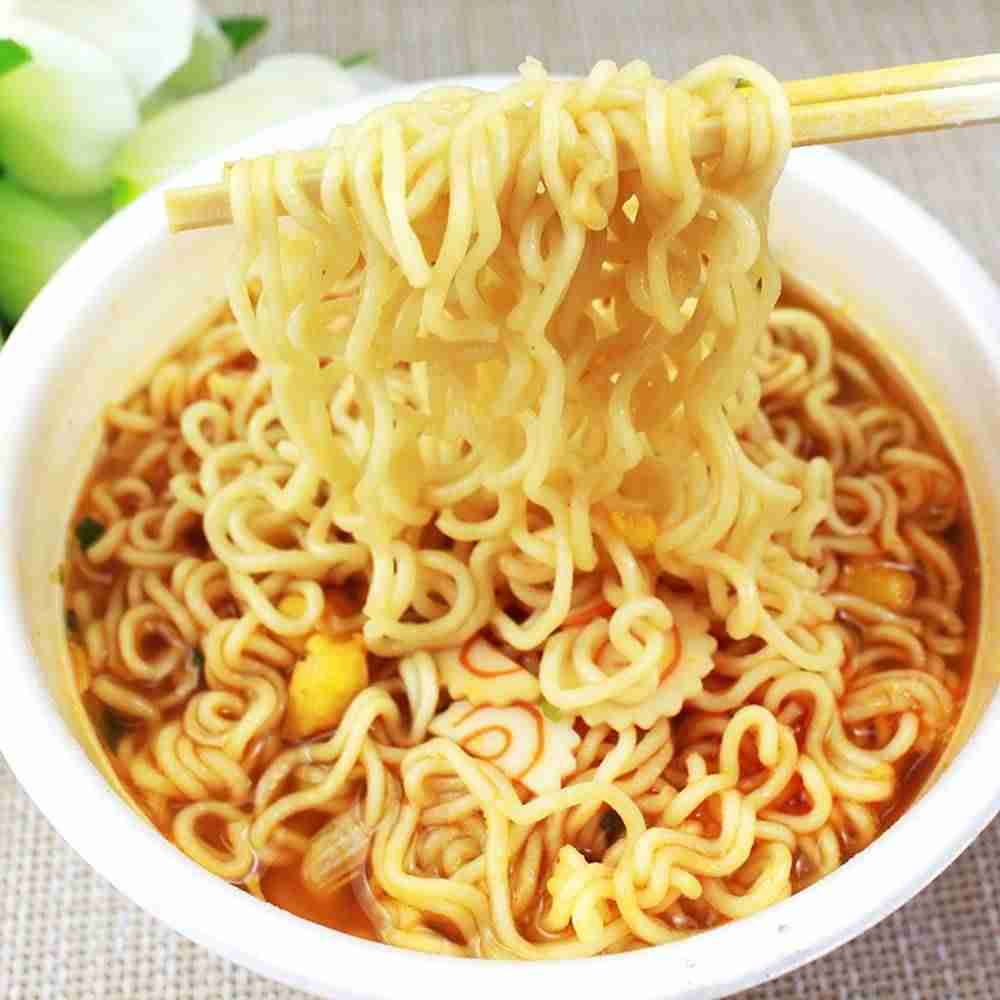 Nâng mũi ăn mì tôm được không