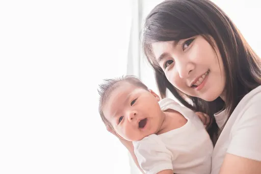 Phụ nữ cho con bú có được nâng mũi không?