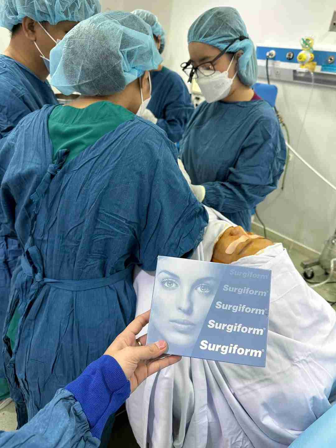 Nâng mũi sụn Surgiform có đắt không? Giá bao nhiêu?