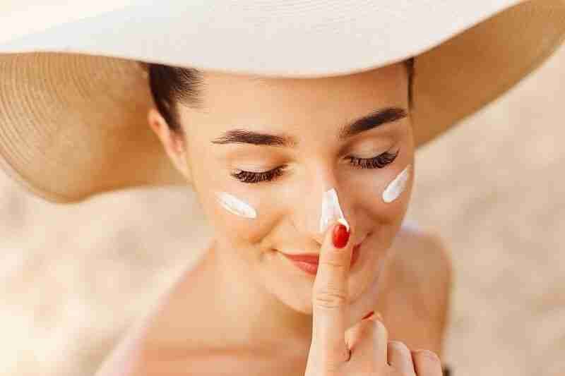 Những thói quen tai hại khiến gương mặt trông già hơn